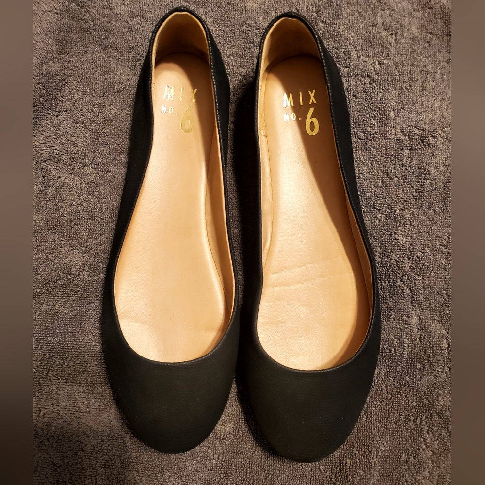 New w/ Box Mix No. 6 Danzey Flats